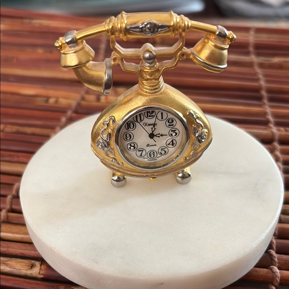 Vintage Gold Telephone Clock by Xanadu